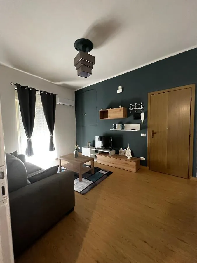 Tiny House Daire Palermo 0*,